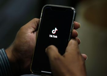 Директор ЦРУ назвал TikTok угрозой для нацбезопасности США