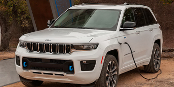 Jeep лишил новый Grand Cherokee двигателя V8