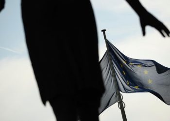 ЕС заморозит средства для Венгрии из-за ее позиции по Украине, пишут СМИ