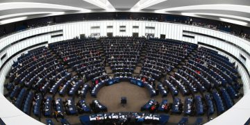 Европарламент пересмотрит правила отношений с третьими странами