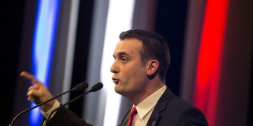 Французский политик раскрыл правду о визите Зеленского в США