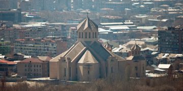 Исследователи выяснили, как в Армении относятся к притоку в страну россиян