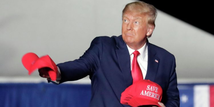 Комитет палаты представителей обнародовал налоговые декларации Трампа