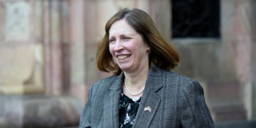 Комитет по международным делам предложил утвердить Трейси послом в России