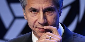 Конгресс США един в намерении помогать Украине, заявил Блинкен