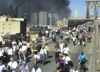 Конгрессмен Сантос солгал о гибели матери в теракте 2001 года в Нью-Йорке