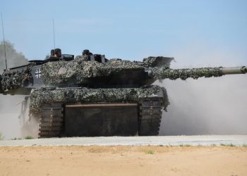 Лидер немецкой оппозиции призвал поставить танки Украине