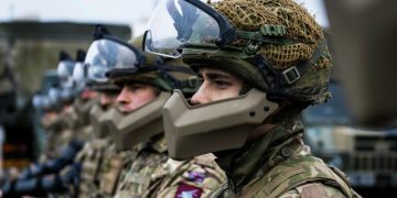 Лондон увеличит расходы на оборону на фоне украинского конфликта, пишут СМИ