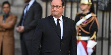 «Меркель была права». Олланд откровенно высказался о Минских соглашениях