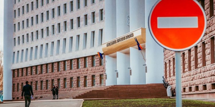 Минюст Молдавии: депутаты «Шор» могут остаться без мандатов в парламенте
