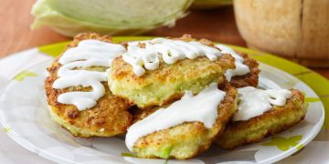 Недорого и вкусно: капустные оладьи