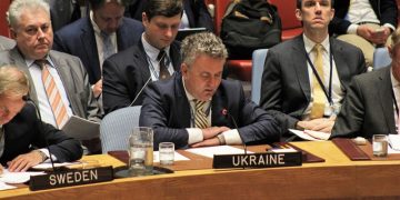 Пользователи Twitter осудили Кислицу из-за флага США в желто-голубых тонах