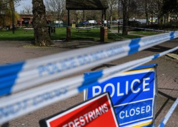 При стрельбе в британском пабе в канун Рождества погибла женщина