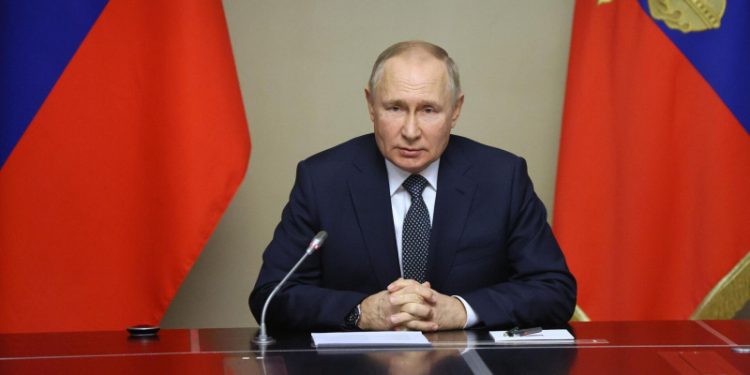 Путин оценил контакты стран СНГ по линии спецслужб