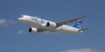 Росавиация одобрила самолет МС-21 с российскими двигателями и крылом