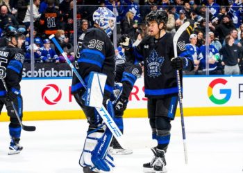 Самсонов помог «Торонто» победить «Филадельфию»