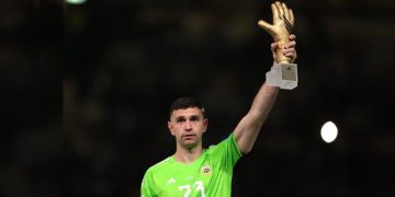 Шунин сравнил вратаря Аргентины Мартинеса с Сафоновым