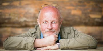 СМИ: санкции ЕС могут затронуть Корчевникова, Лепса и блогера Пучкова