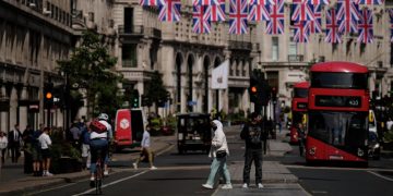 СМИ: жители Великобритании переходят на корма для животных