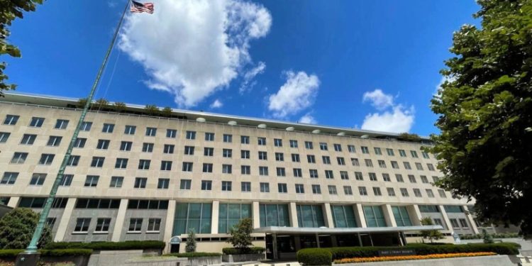 США заявили, что считают Кастильо бывшим президентом Перу после импичмента