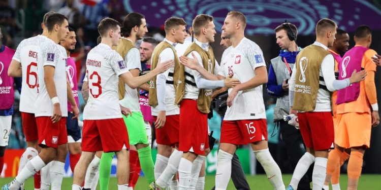 Три игрока сборной Польши попали в сборную худших футболистов чемпионата мира-2022
