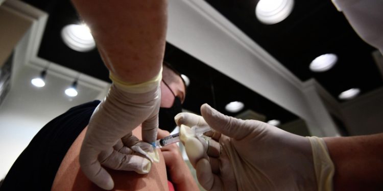 У 90 процентов мирового населения есть иммунитет к COVID-19, заявила ВОЗ