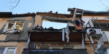 Украинские военные обстреляли Киевский район Донецка