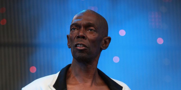 Умер солист британской группы Faithless Макси Джаз