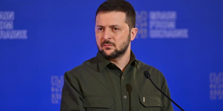 «Верни деньги, наркоман!» В Сети возмутились новым заявлением Зеленского