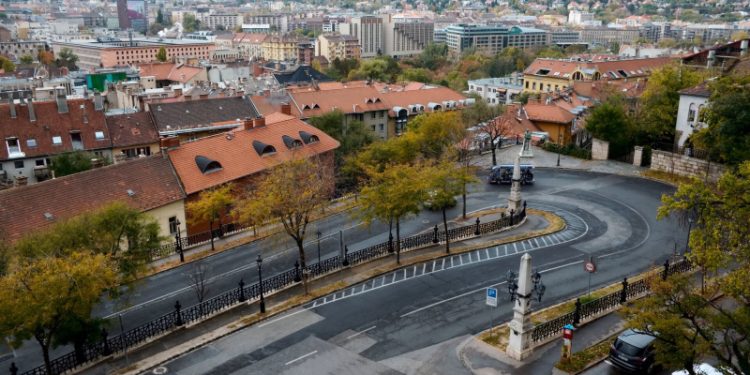 Власти Венгрии заявили, что выступали против кредита ЕС в помощь Украине