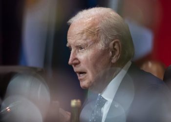 «Заставил замолчать»: американцев возмутило решение Байдена