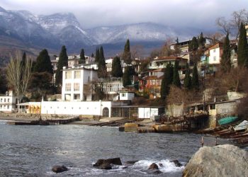 Жителям Крыма пообещали потепление к концу недели