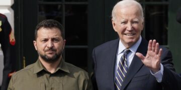 Байден и Зеленский провели телефонный разговор