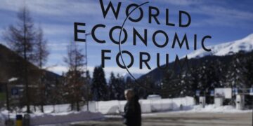 Daily Mail рассказала о росте спроса на проституток в период ВЭФ в Давосе