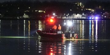 Экипаж другого лайнера видел момент столкновения самолета и вертолета