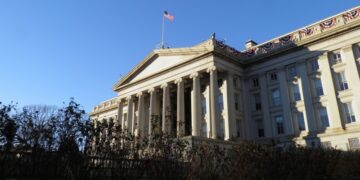 Эксперт усомнилась в снятии США санкций на российские энергоресурсы