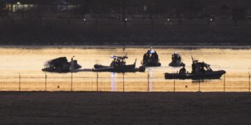 Еще один погибший в авиакатастрофе в США мог быть россиянином, заявил МИД