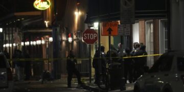 ФБР не считает наезд машины на толпу в Новом Орлеане терактом