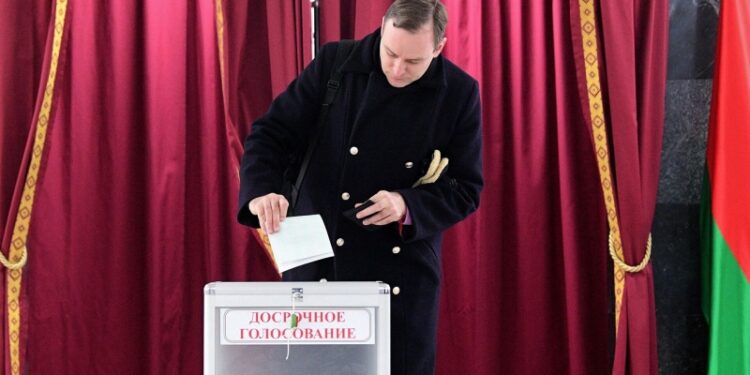 Глава ЦИК Белоруссии назвал резолюцию ЕП вмешательством в суверенитет