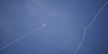 Израильская армия перехватила ракету, выпущенную из Йемена