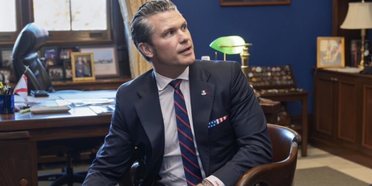 Кандидат на пост шефа Пентагона заявил о важности контроля над вооружениями