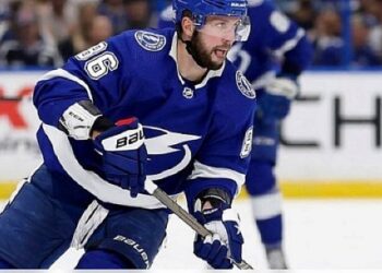 Кучеров набрал два очка с «Анахаймом» и остался третьим в гонке бомбардиров НХЛ