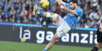 Кварацхелия готов уйти из «Наполи» и перейти в «ПСЖ»