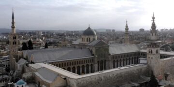 Лавров и глава МИД Катара обсудили ситуацию в Сирии