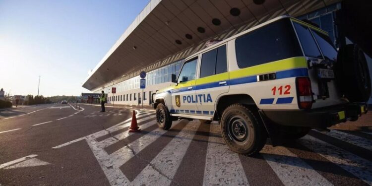 Найденная в аэропорту Кишинева взрывчатка была отправлена с Украины