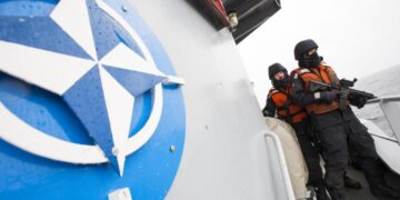 НАТО планирует круглосуточно мониторить ситуацию в Балтийском море