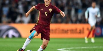 Наумов обижен на Кокорина из-за отсутствия благодарности к «Локомотиву»