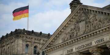 Опрос показал, как немцы относятся к возможным правящим коалициям