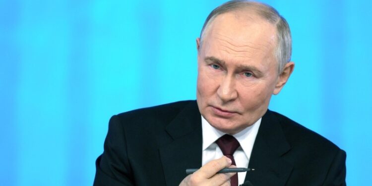 Отношения Москвы и Пекина построены на дружбе и доверии, заявил Путин