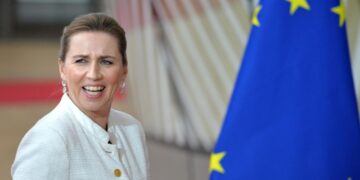 Премьер Дании предложила Трампу поговорить после его слов о Гренландии